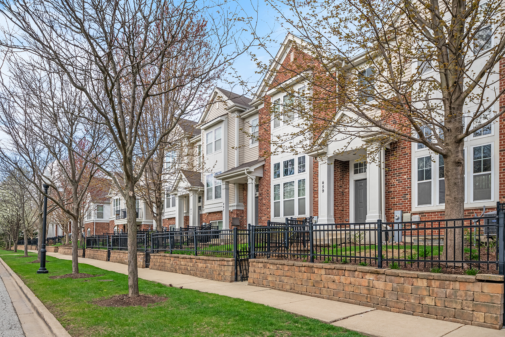 Property Photo: 459 Plaza Place IL 60504