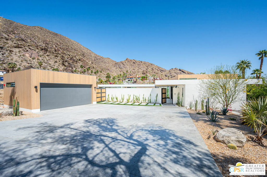 Property Photo: 310 W Crestview Drive CA 92264
