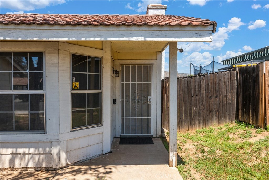 Property Photo: 25448 Wedmore Drive CA 92553