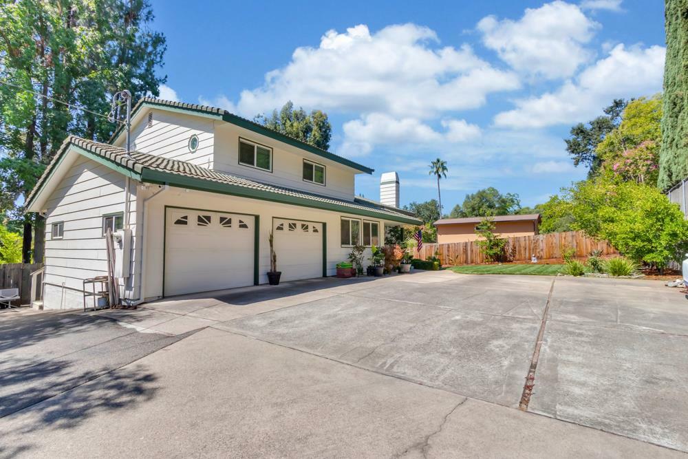 4833 Kenneth Avenue  Fair Oaks CA 95628 photo