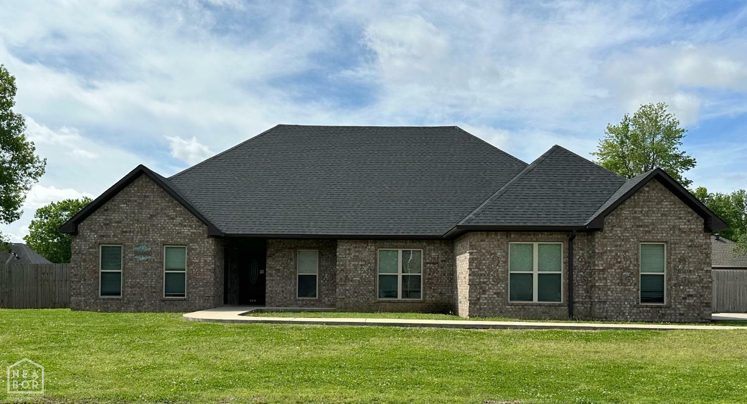 Property Photo: 609 S Ridgeway AR 72315