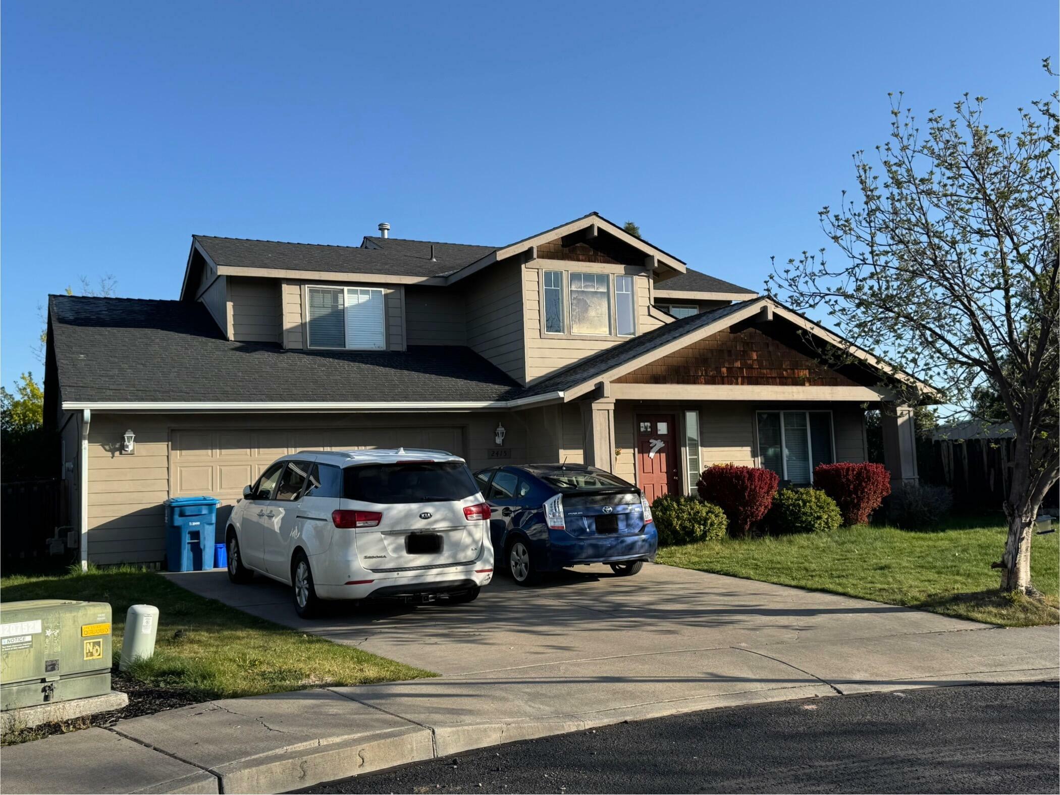 Property Photo: 2415 NW Antler Court OR 97756