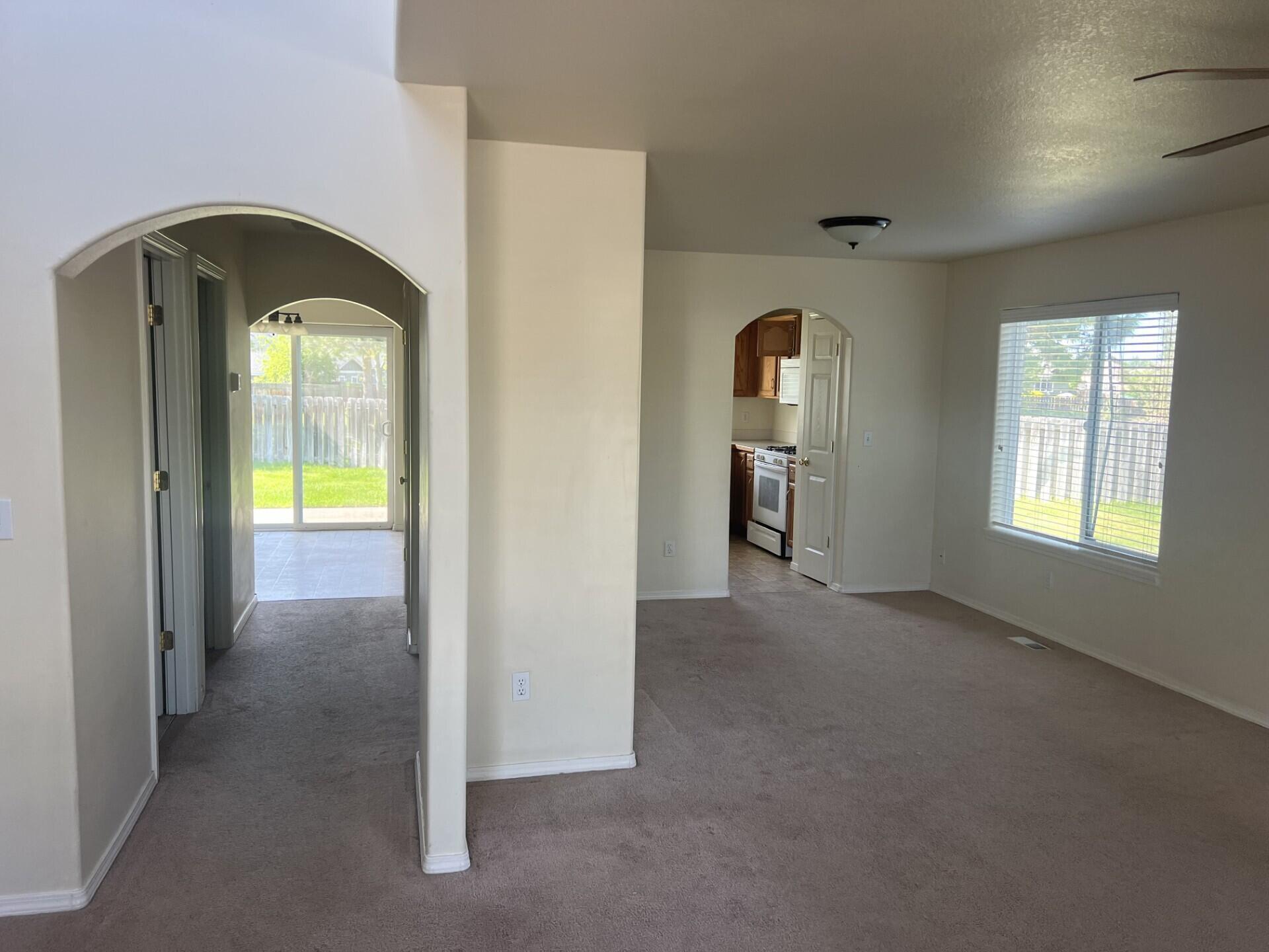 Property Photo: 2415 NW Antler Court OR 97756