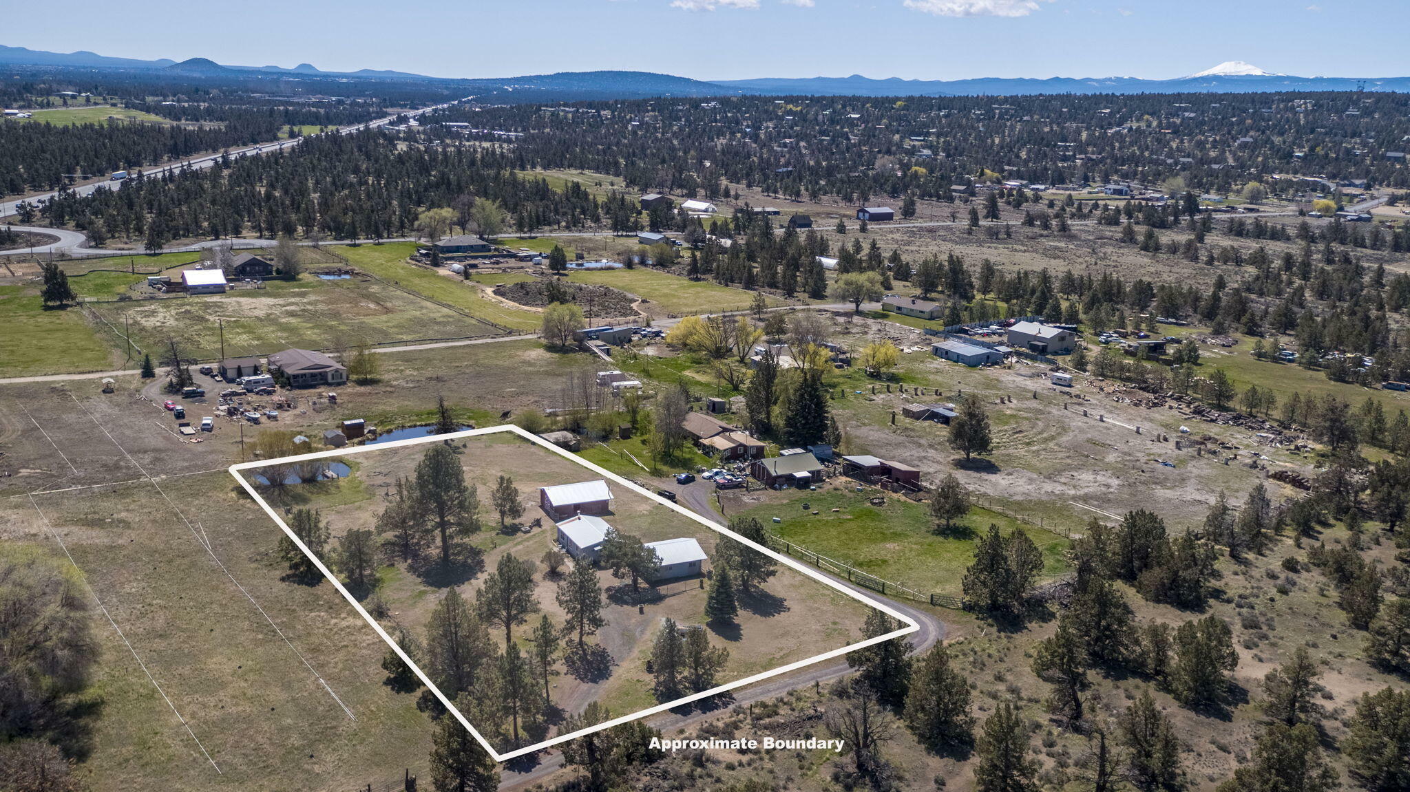 Property Photo: 65669 SW 61st Street OR 97703