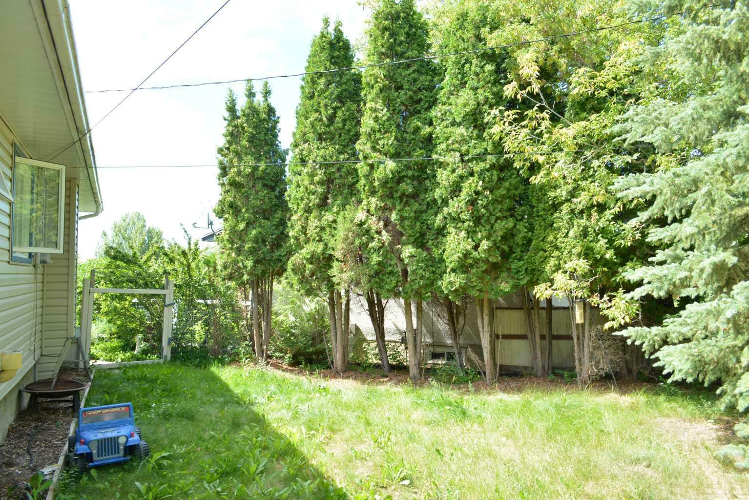 Property Photo: 10309 110 Avenue AB T8S 1K6