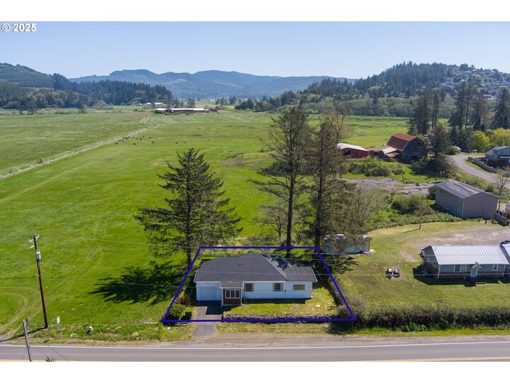 Property Photo: 34475 Brooten Rd OR 97135