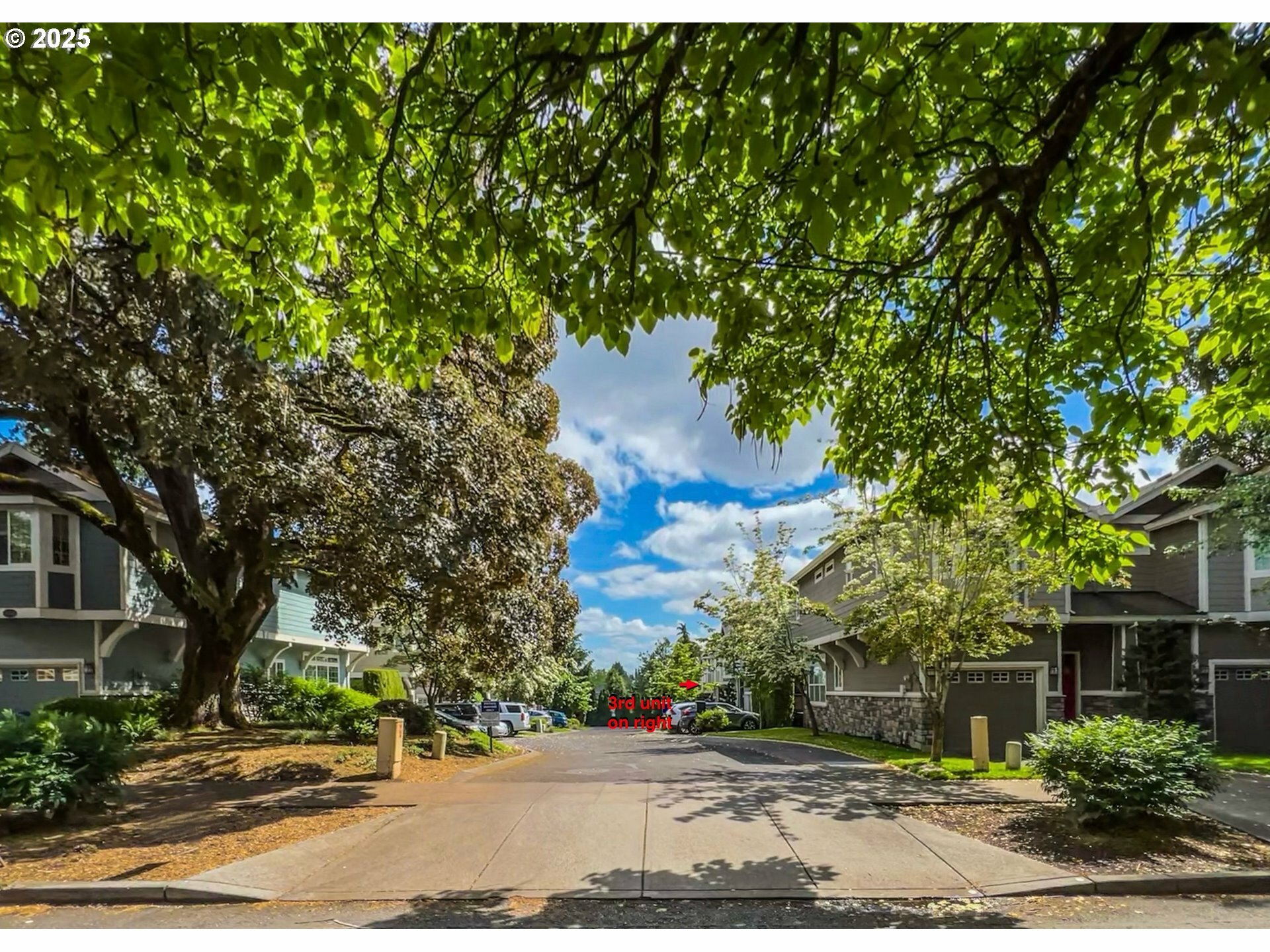 Property Photo: 2136 NE Multnomah St OR 97232
