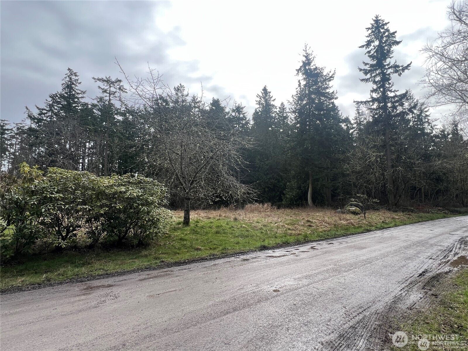 Property Photo: 3202 Cliff Street WA 98368