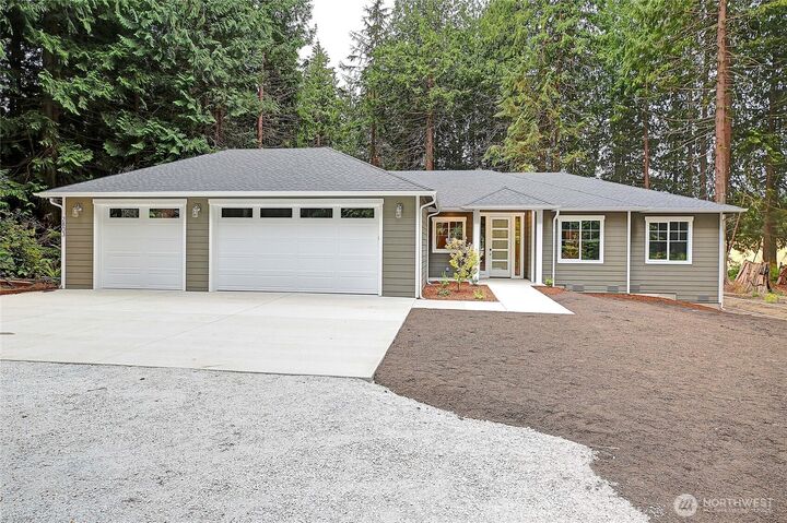 2802  Park Drive  Camano Island WA 98282 photo