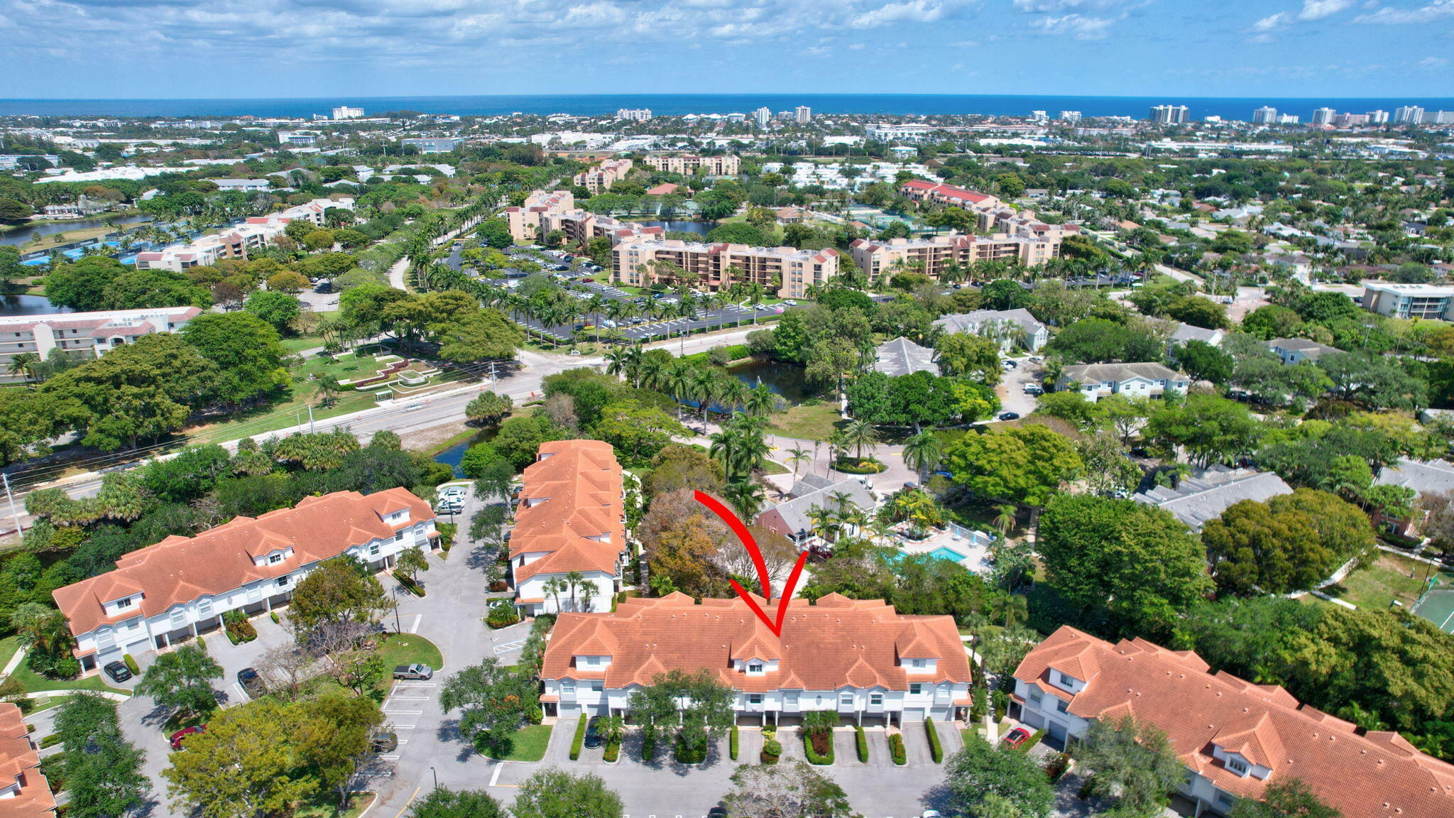 Property Photo: 2022 Alta Meadows Lane 605 FL 33444
