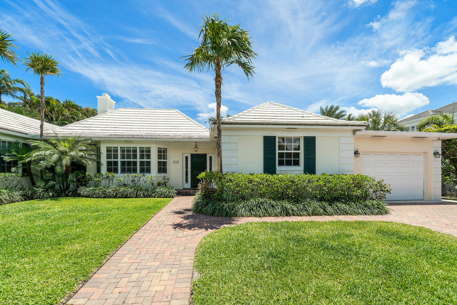 Property Photo:  230 Plantation Road  FL 33480 