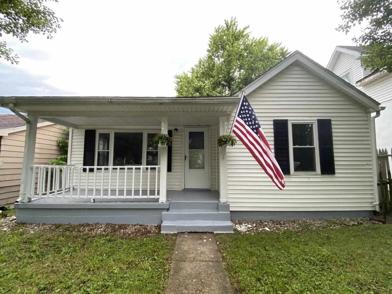Property Photo: 2302 Glen Court IN 47374