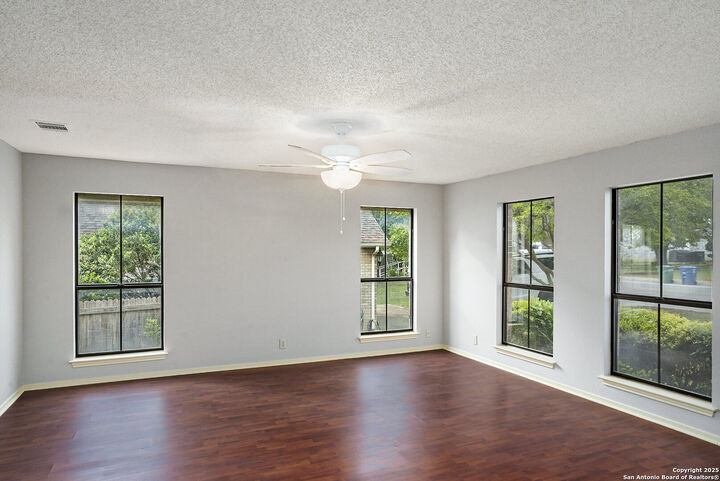 Property Photo: 18030 Summer Knoll TX 78258
