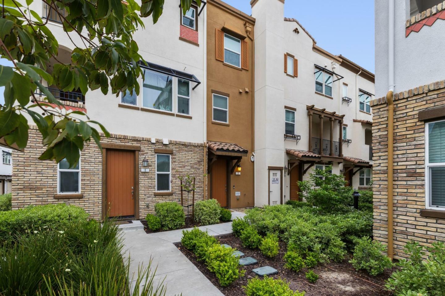 Property Photo: 2729 Ginoso Court 2 CA 95111