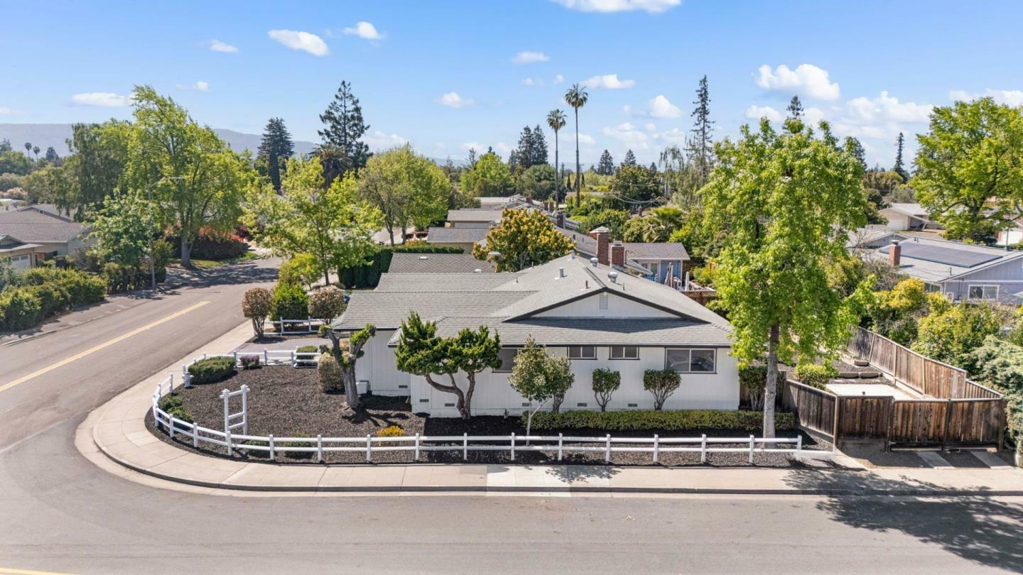 Property Photo: 1067 Paintbrush Drive CA 94086