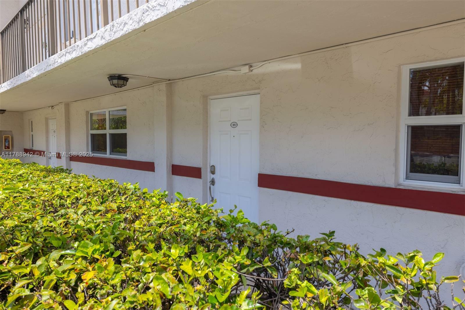 Property Photo: 6707 N Kendall Dr 105 FL 33156