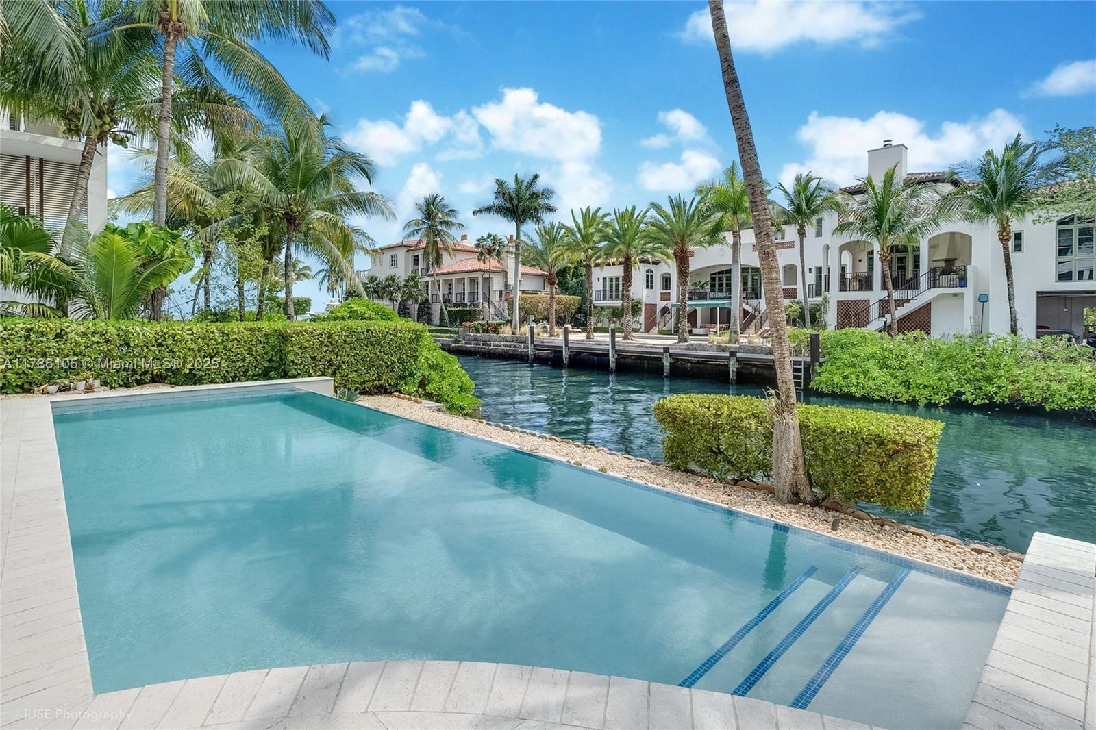 Property Photo: 3835 Carole Ct FL 33133