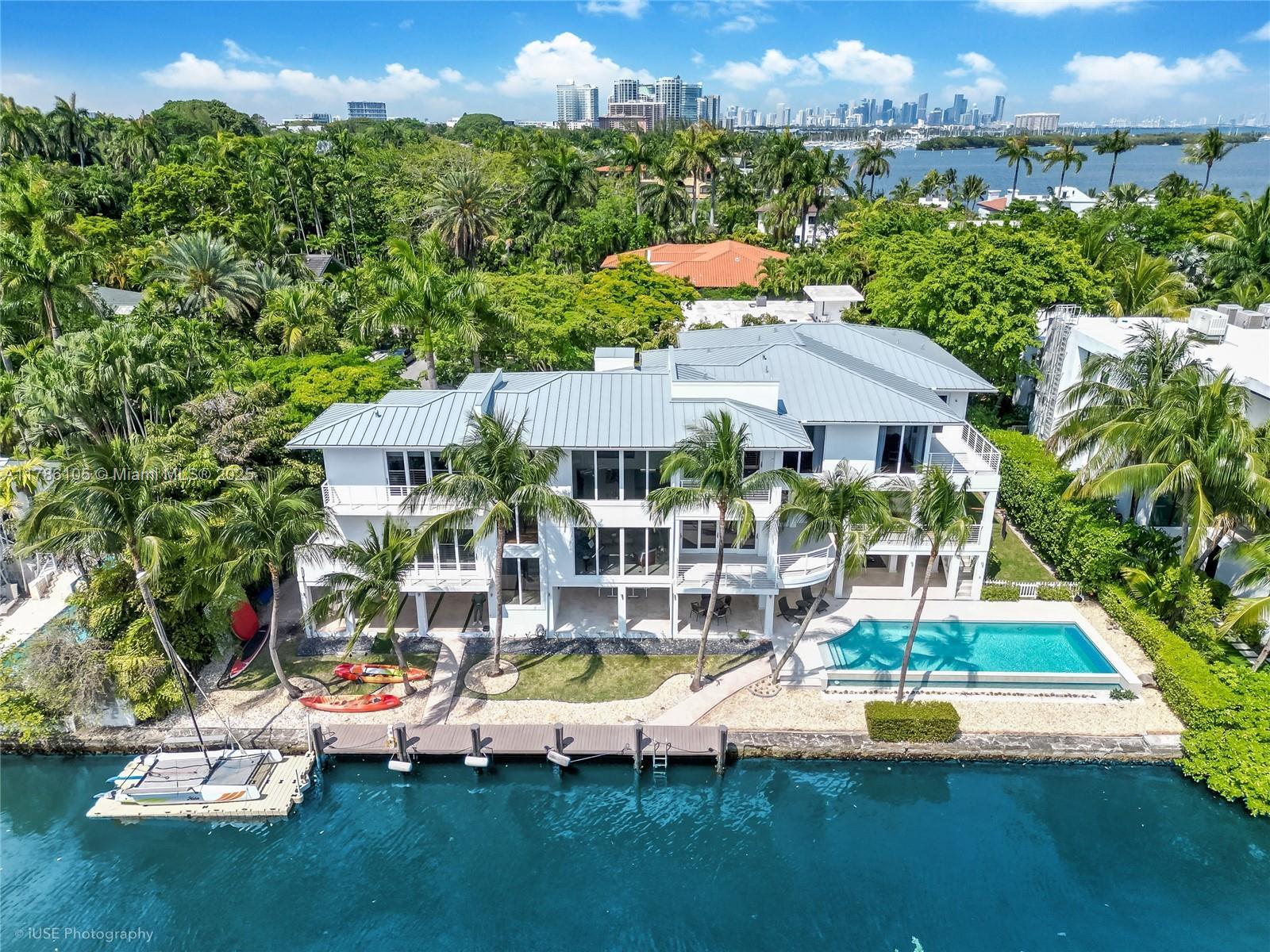 3835 Carole Ct  Miami FL 33133 photo