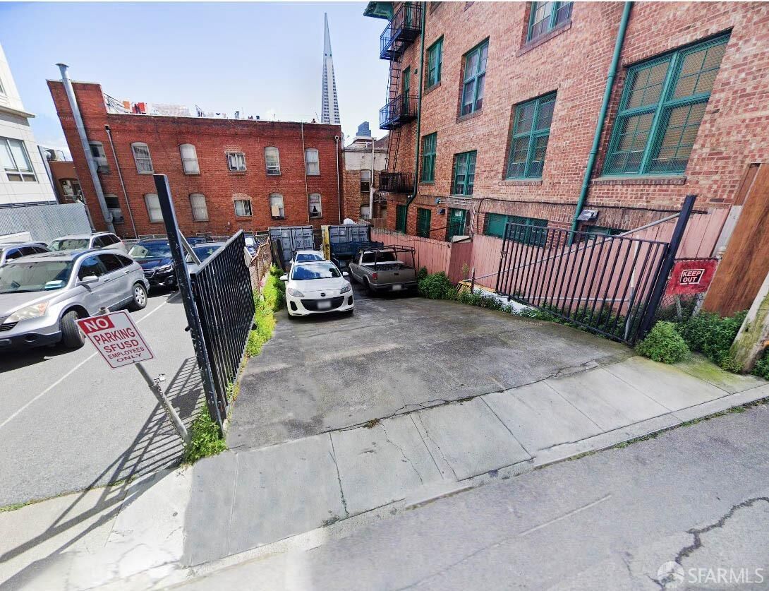 Property Photo: 20 Trenton Street CA 94108