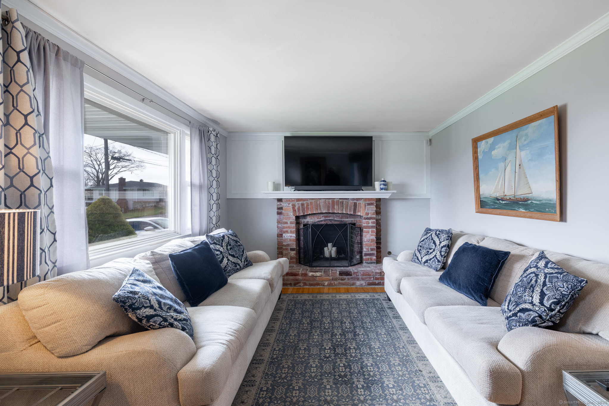Property Photo:  211 Crest Street  CT 06708 