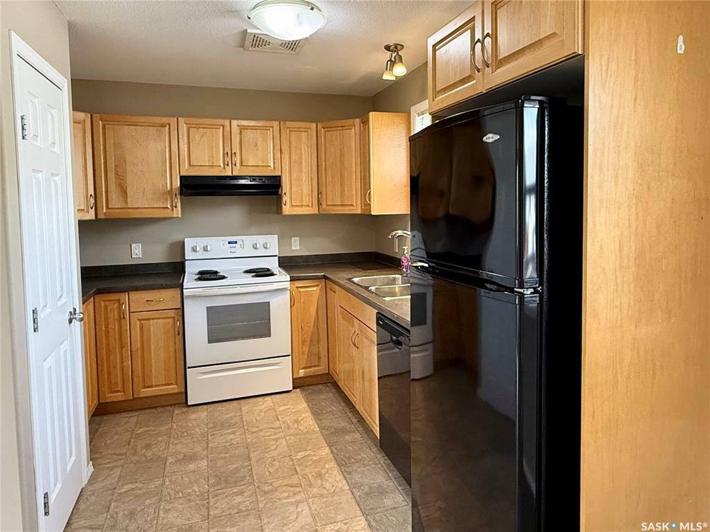 Property Photo: 200 Hiebert Crescent 9 SK S0K 2T2