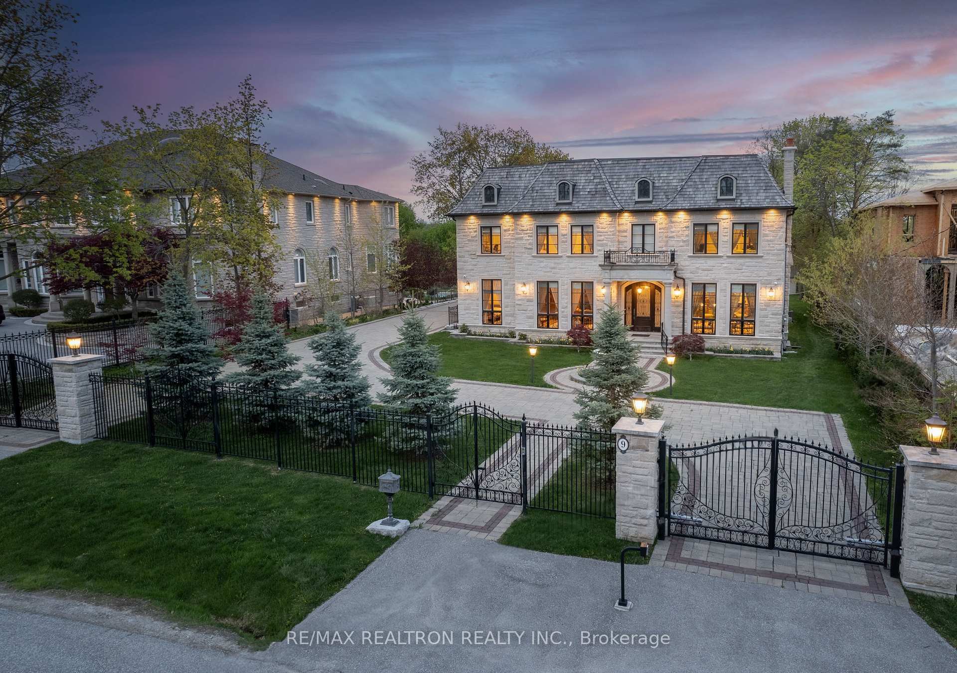 9 Thornbank Road  Vaughan ON L4J 2A1 photo