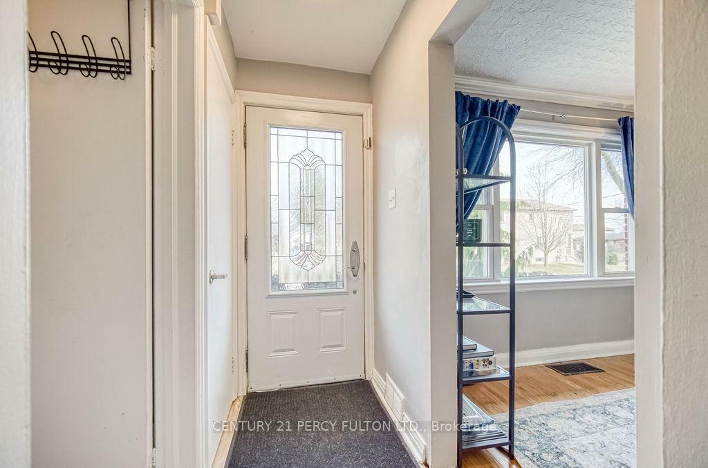 Property Photo: 34 Preston Street ON M1N 3N1