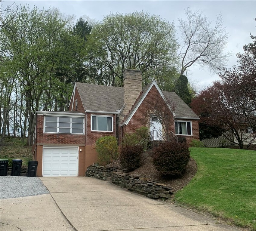 Property Photo: 1815 Sample Rd PA 15101