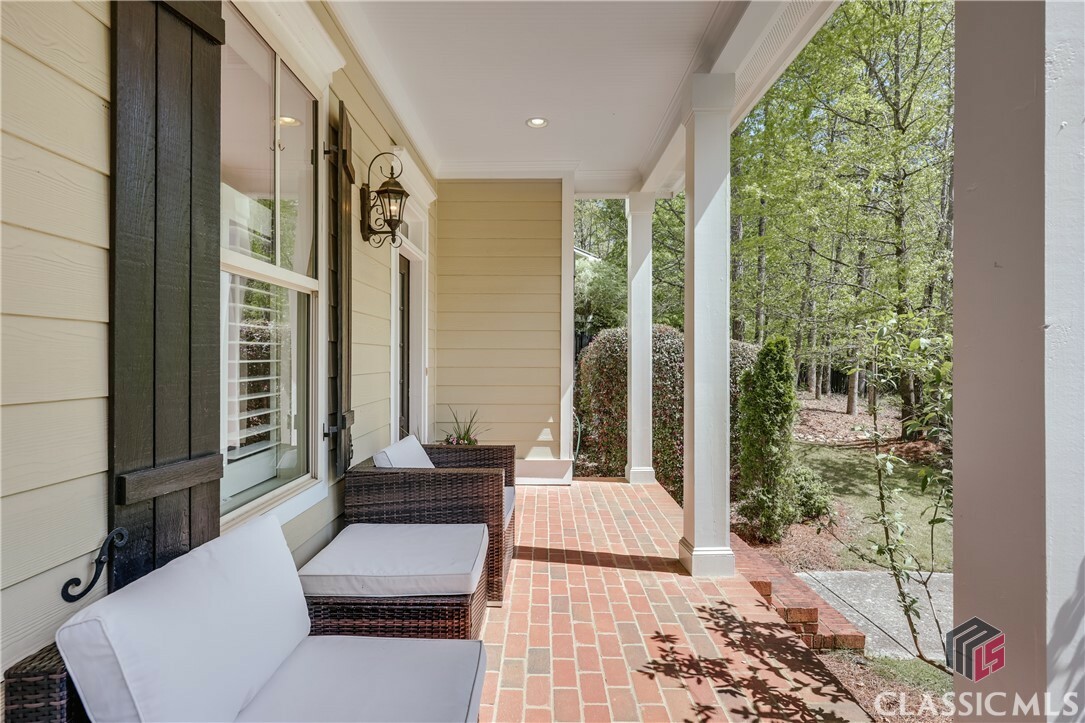 Property Photo: 205 Boundary Street GA 30607