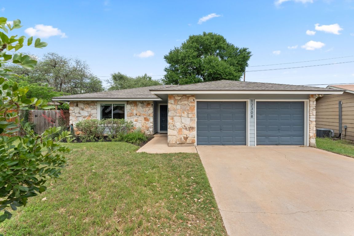 Property Photo: 12308 Tipperary Cove TX 78759