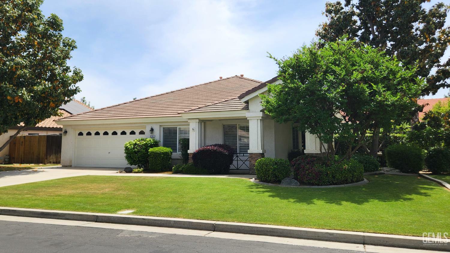 8707 Beau Maison Way  Bakersfield CA 93311 photo