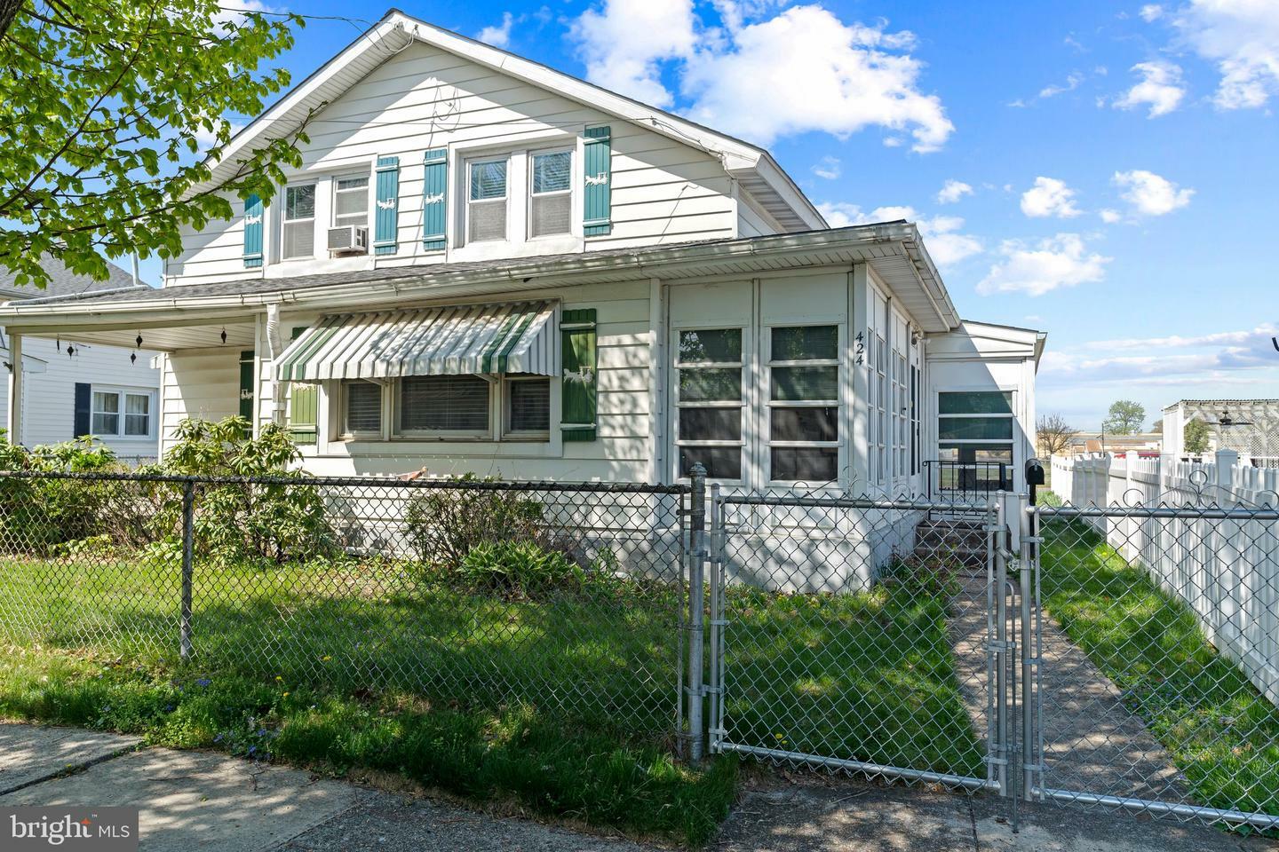 Property Photo: 424 Hulme Street NJ 08016