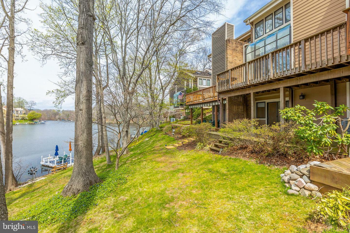 Property Photo: 11030 Thrush Ridge Road VA 20191