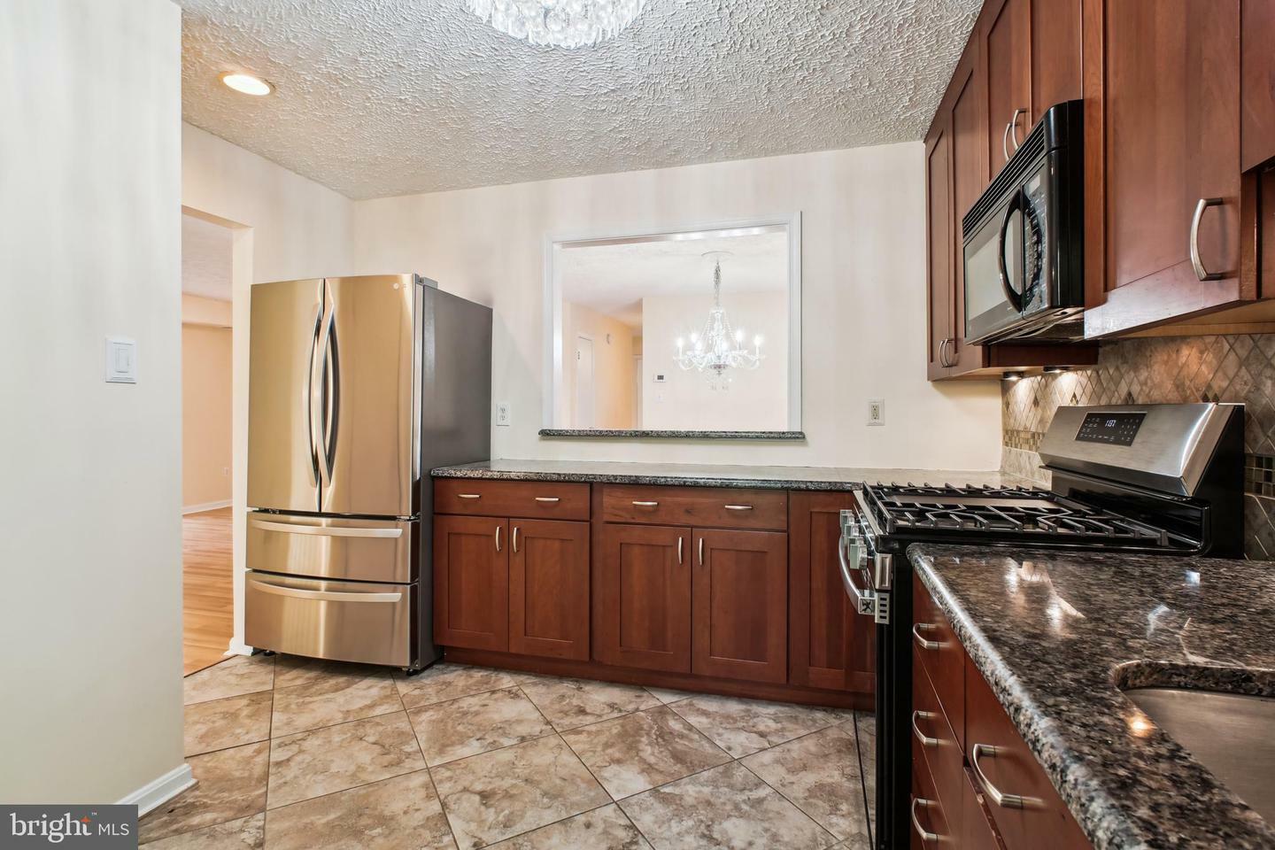 Property Photo: 10151 Oakton Terrace Road 10151 VA 22124