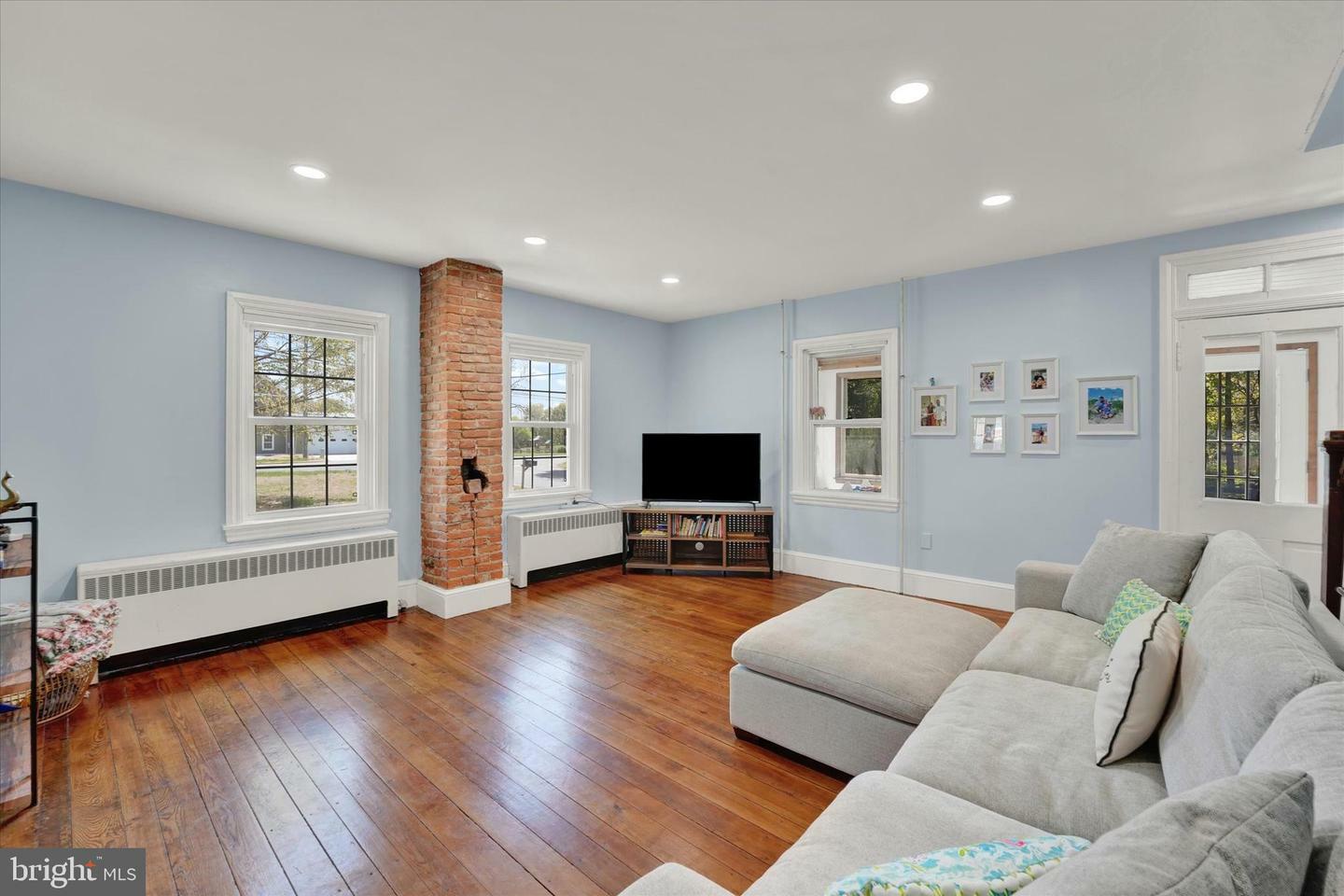Property Photo: 295 Providence Road MD 21921