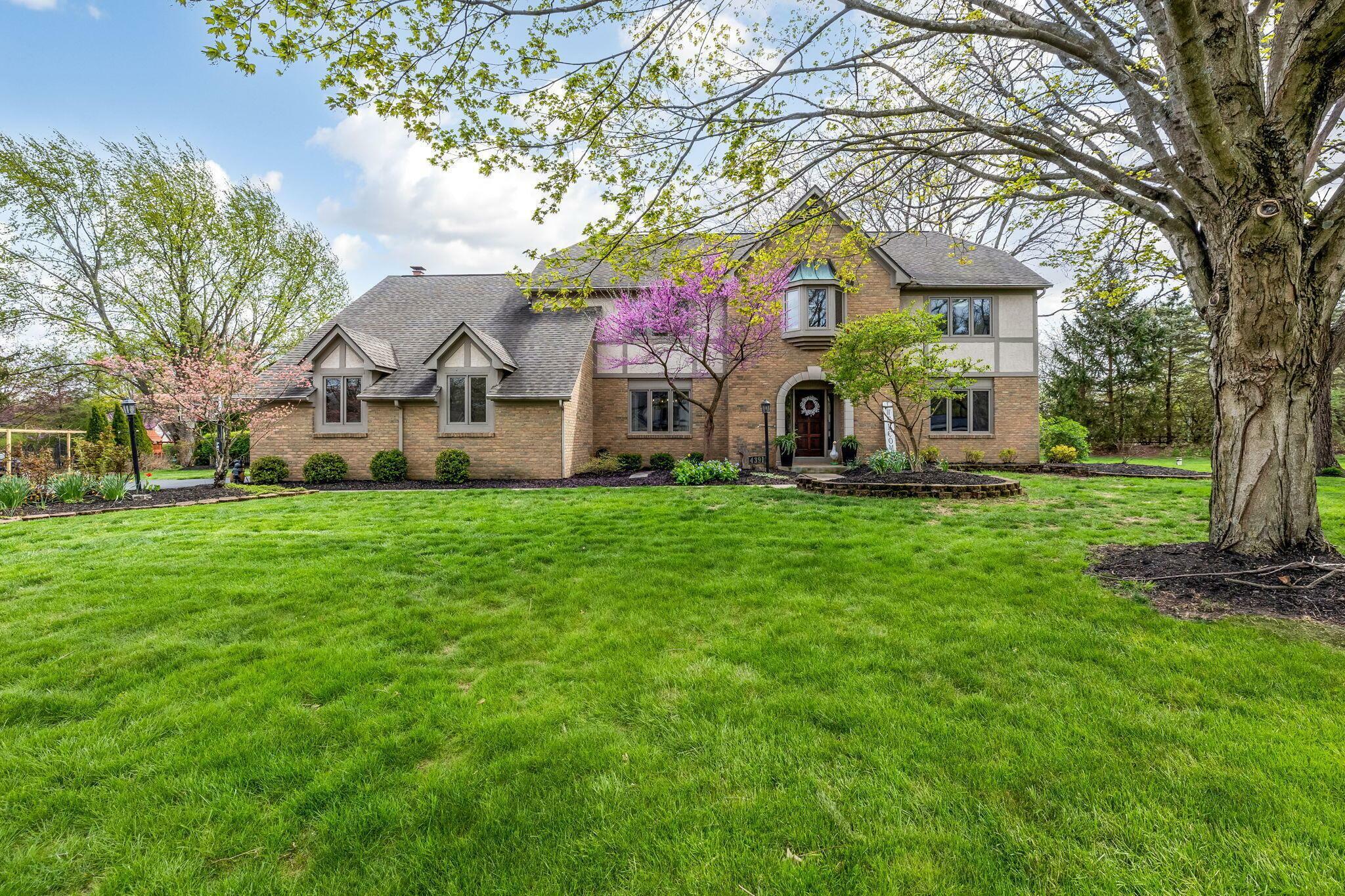 Property Photo: 4391 Shire Cove Road OH 43026