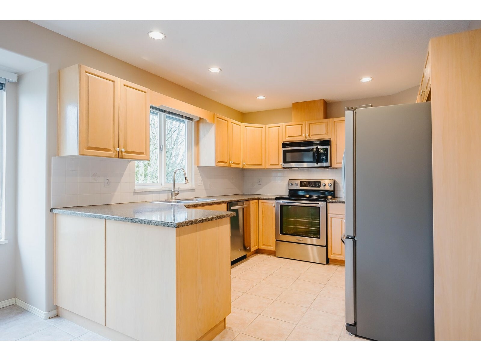 Property Photo: 13888 70 309 BC V3W 0R8