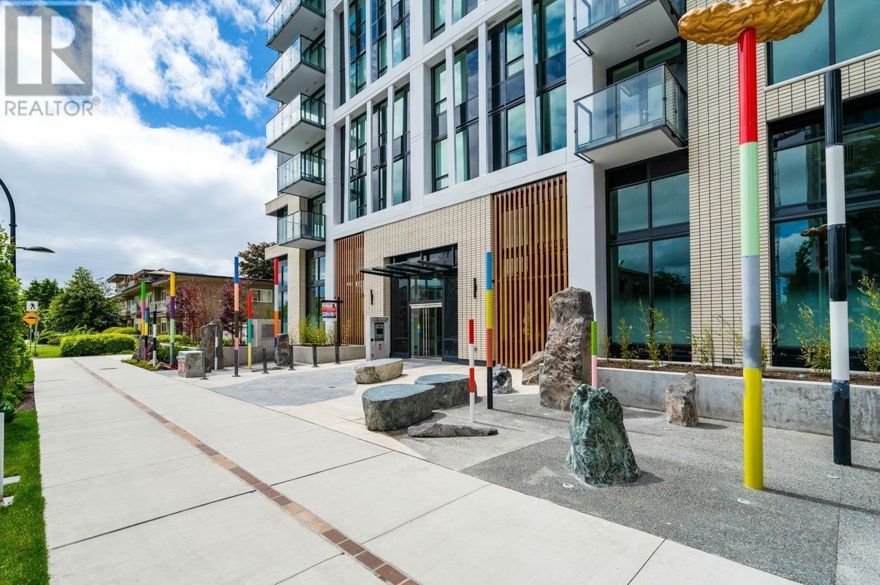 Property Photo:  6537 Telford Avenue 2602  BC V5H 0K9 