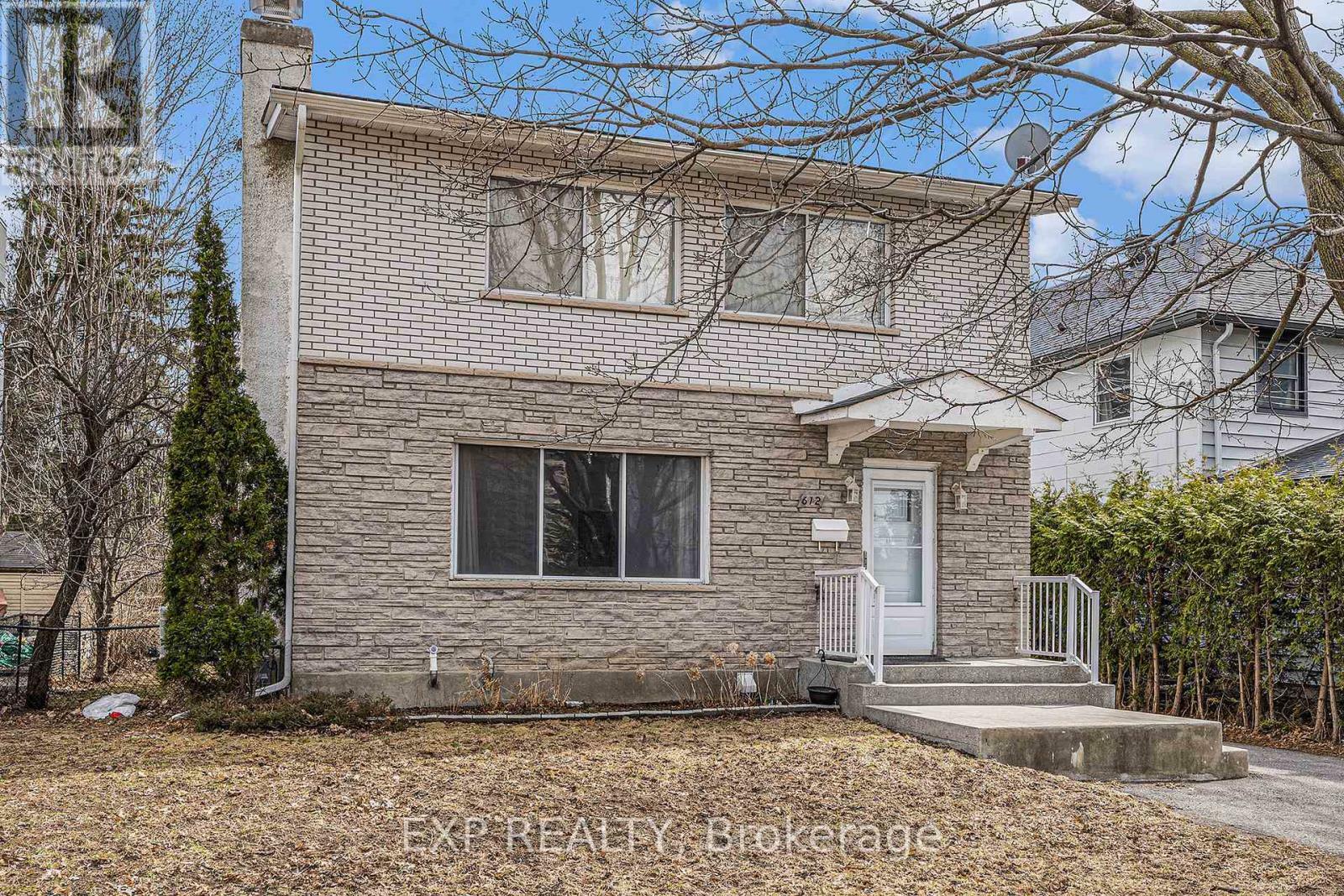 Property Photo:  612 Byron Avenue  ON K2A 0E5 