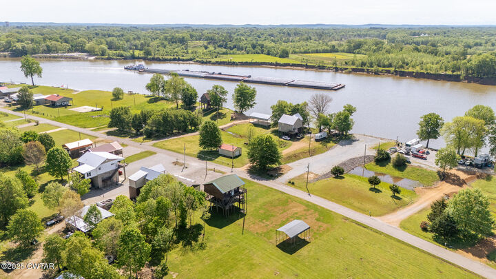 2705 Catfish Lane  Crump TN 38327 photo