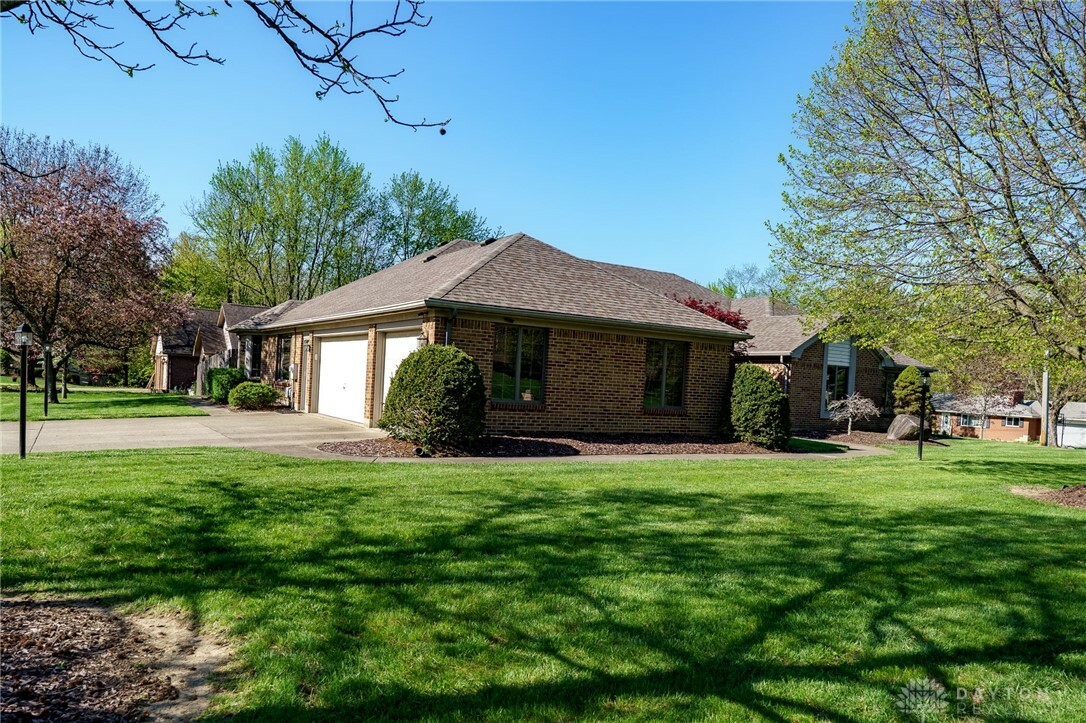 Property Photo:  3991 Maple Grove Lane  OH 45440 