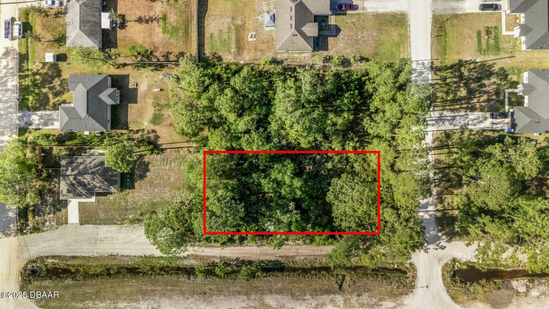 Property Photo: 1720 East Parkway FL 32724