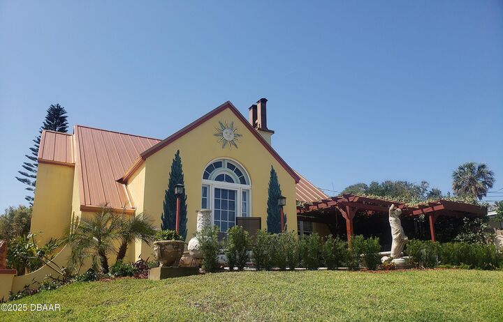 330 Bostwick Avenue  Daytona Beach FL 32118 photo