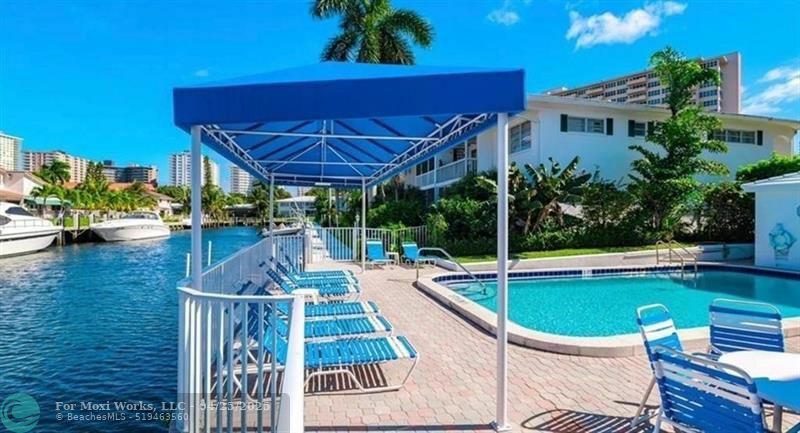 Property Photo: 3223 NE 36th St 6 FL 33308