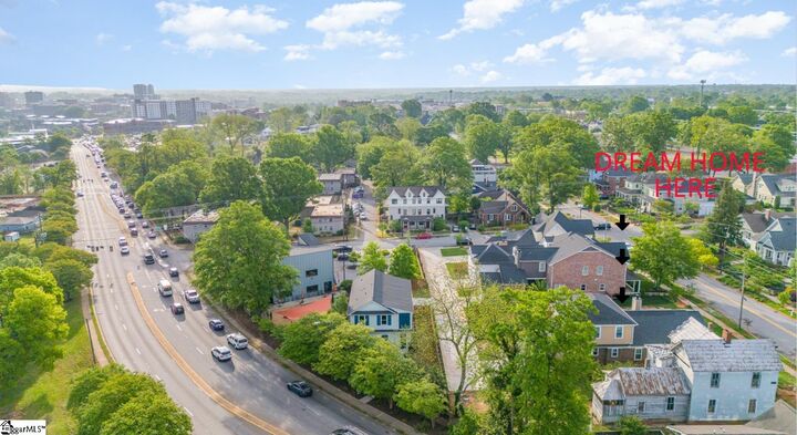 Property Photo:  306 Perry Avenue  SC 29601 