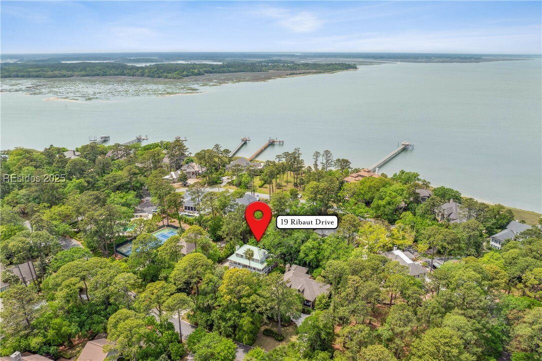 Property Photo: 19 Ribaut Drive SC 29926