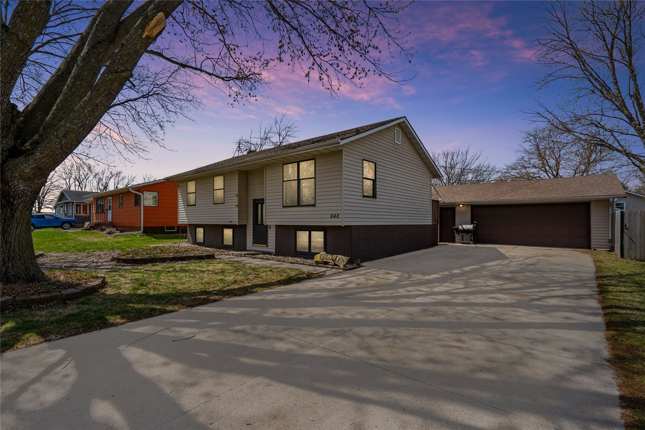 Property Photo: 648 18th Street IA 50201