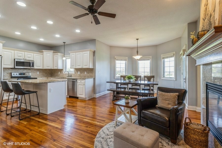 Property Photo: 14617 Dellwood Drive IA 50323