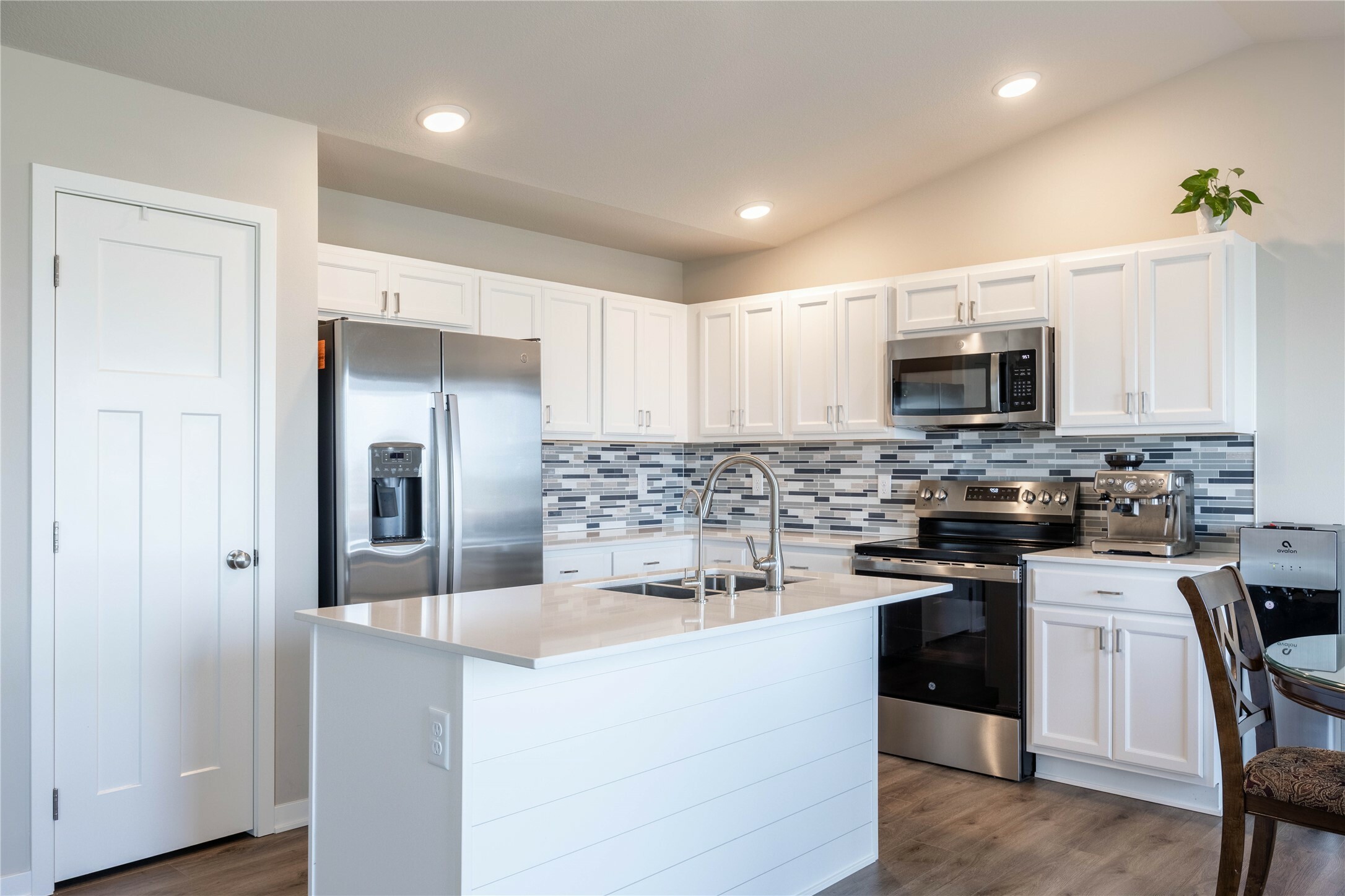Property Photo: 4404 NW 12th Street IA 50023