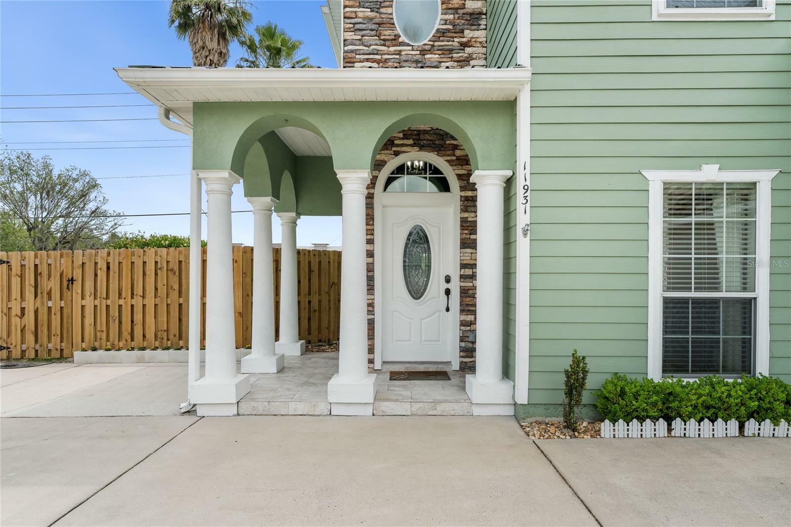 Property Photo: 11931 NW 8th Road FL 32606